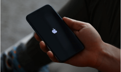 Jak zrobić restart iPhone? Resetowanie iPhone’a krok po kroku